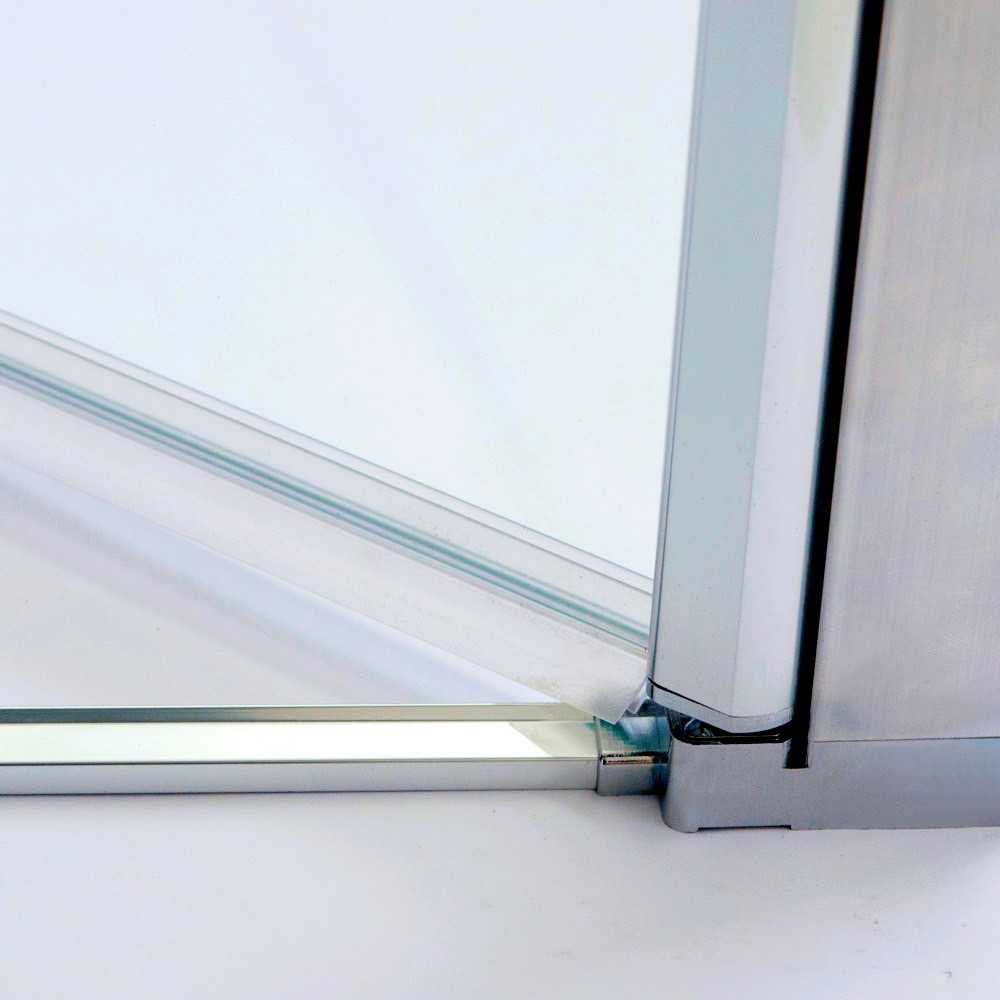 Hliníkový profil brilant a těsnící silikonový praporek