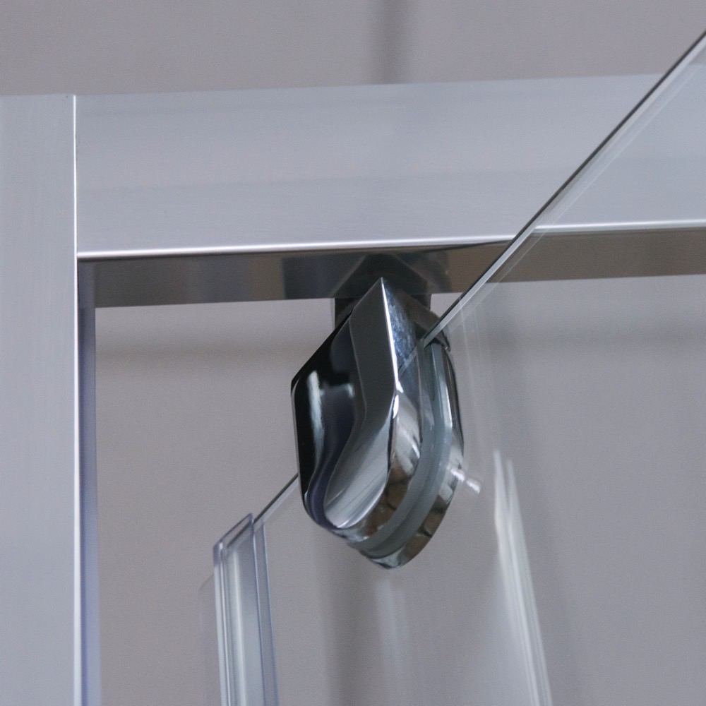 Horní otočné panty umožňující oboustranné otevírání