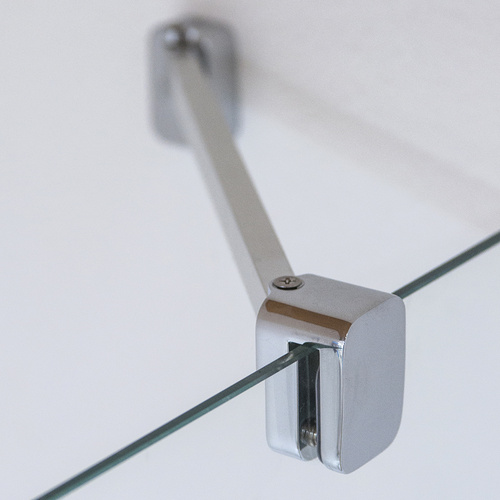 Vzpera pevnej bočnej steny