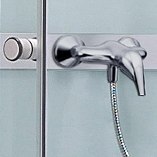 Detail sprchové baterie